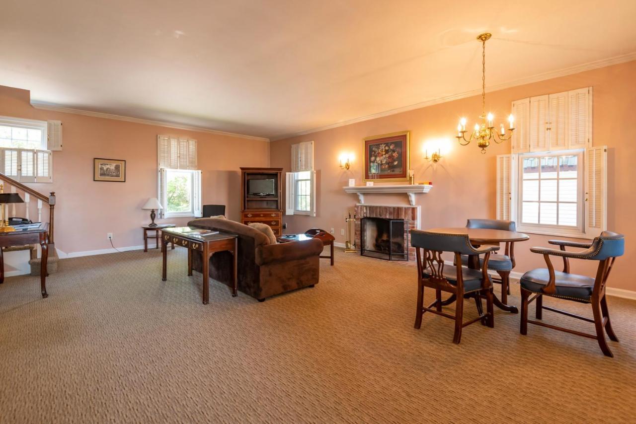 Century Suites Hotel Bloomington Bagian luar foto